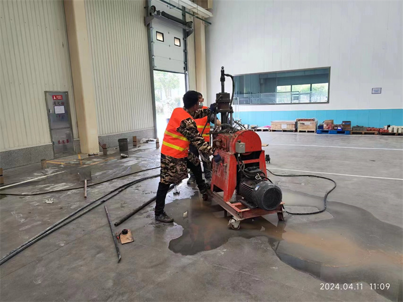 徐闻厂房地面下沉塌陷注浆加固施工